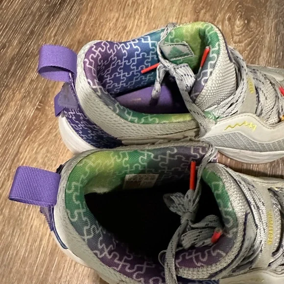 D.O.N. Issue #3 GCA 'Autism Speaks adidas men’s basketball sneaker - Picture 5 of 6